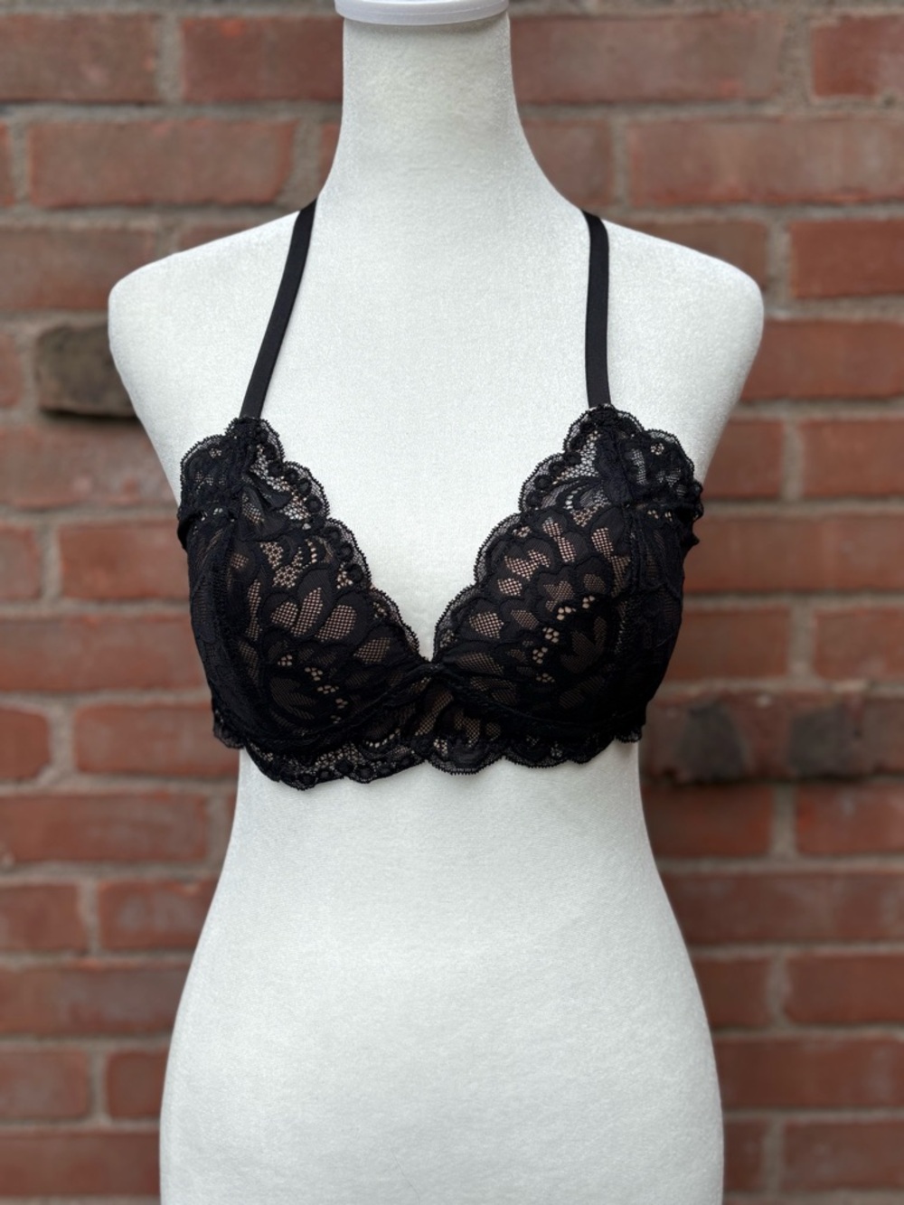 Aerie Push Up Padded Bra Sz 34B Black Lace Overlay Strappy Racerback Wireless